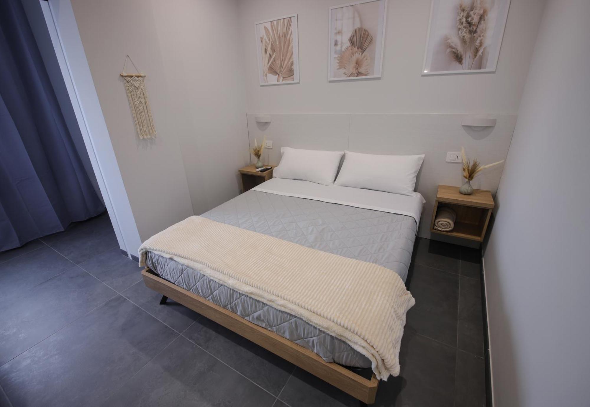 Double Room Private Bathroom