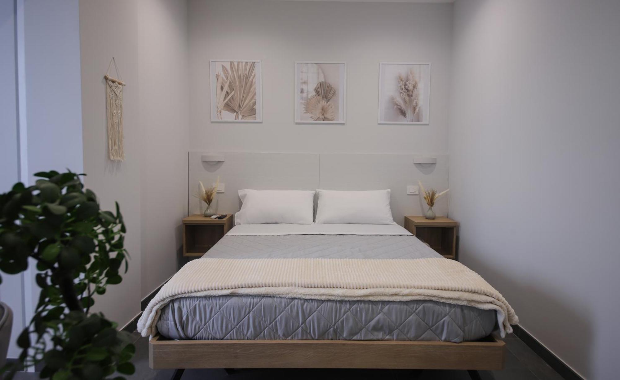 Double Room Private Bathroom